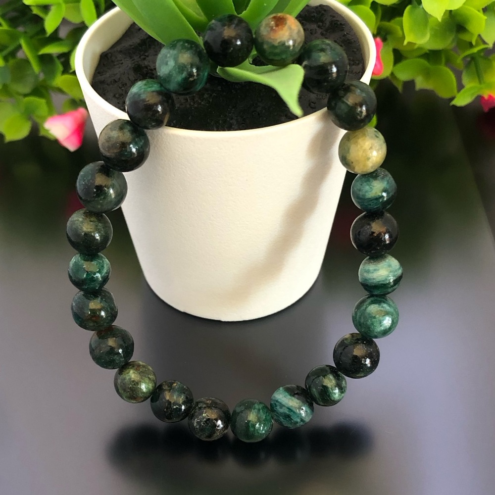 Emerald 8mm Natural Stone Beads Stretchable Bracelet - Picture 6 of 6